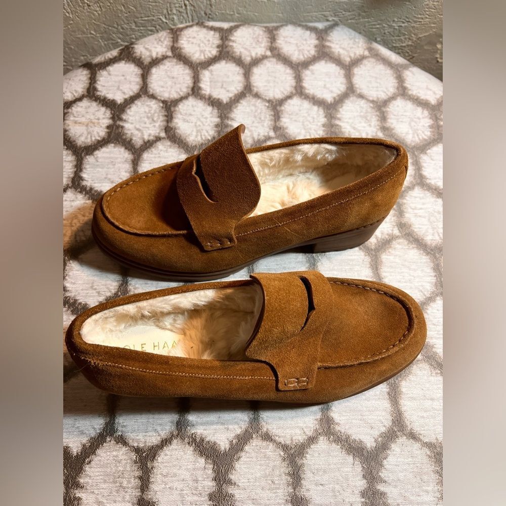 Cole Haan Suede Loafers Brown Camel 8 lug sole